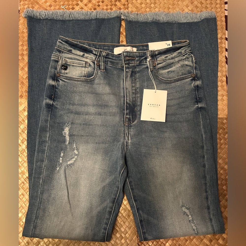 NWT KanCan Flare Jeans, sz 28